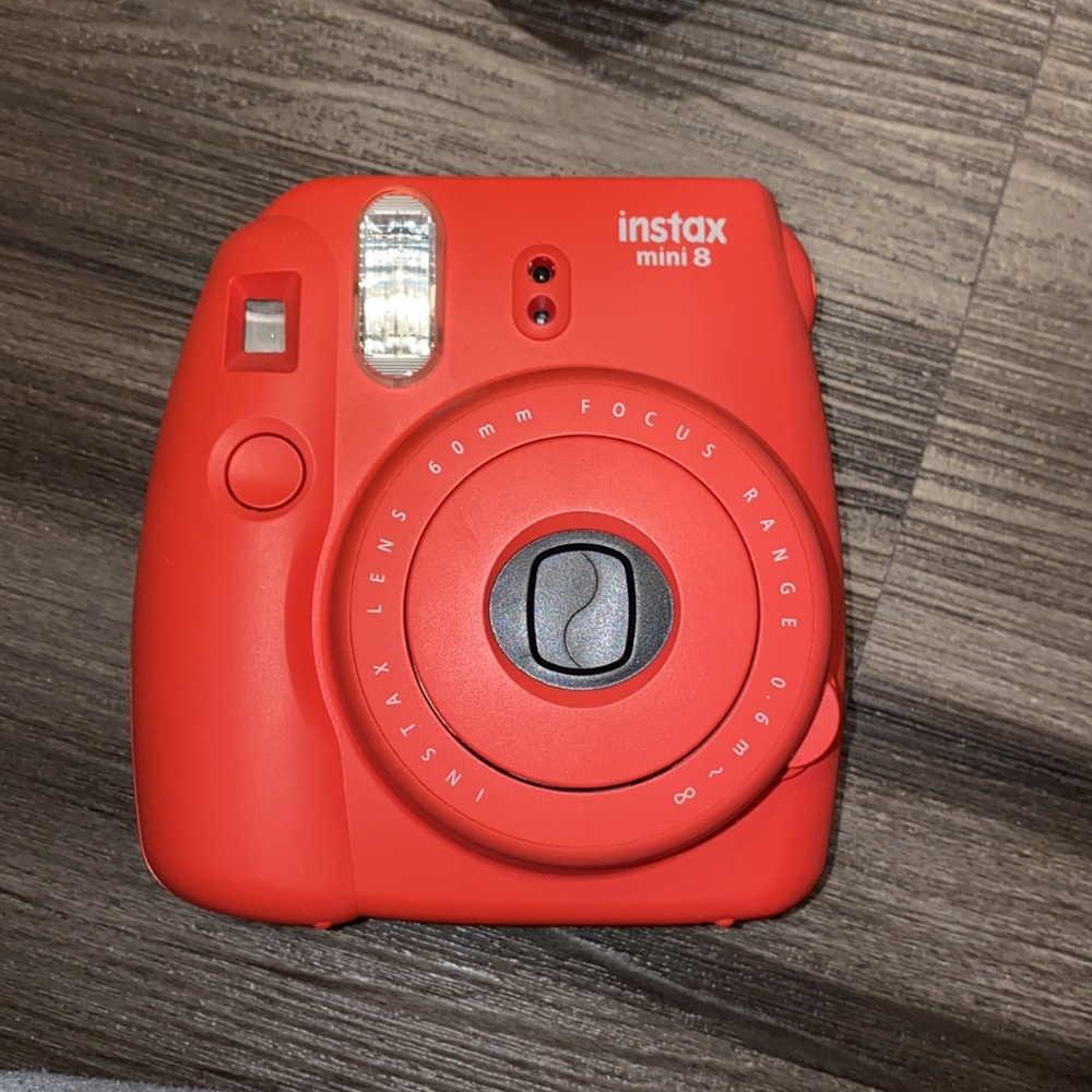Hot pink Polaroid instax mini 8 camera w/ case